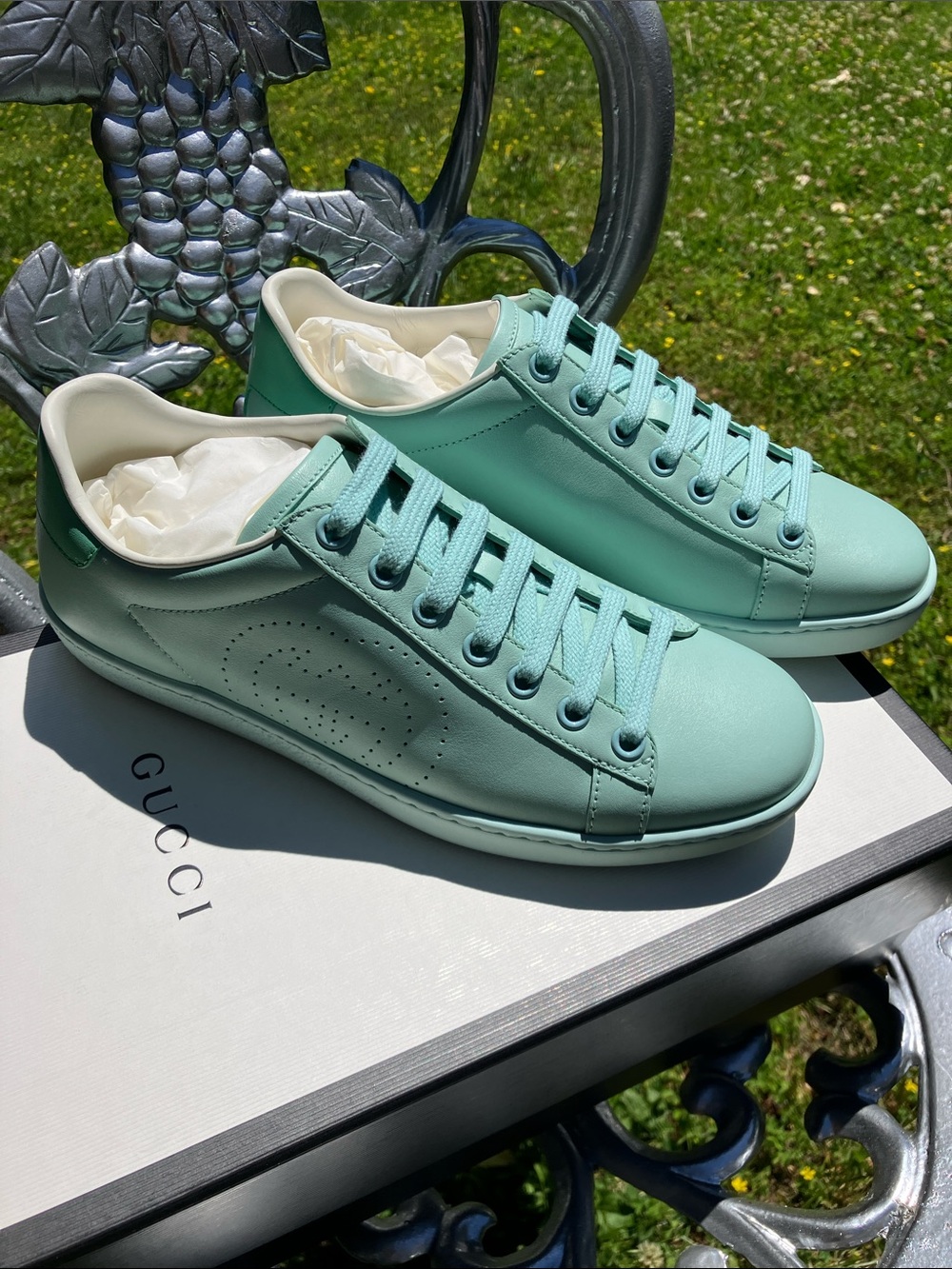 NEW Gucci Leather Interlocking G Sneakers
Women's European Size 36 in Green - Picture 1 of 14